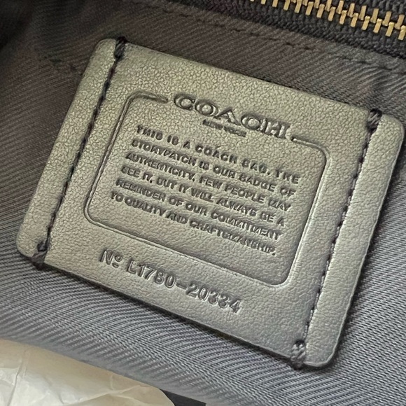 Coach Edie 42 Leather and Suede Shoulder Bag. - Picture 8 of 16